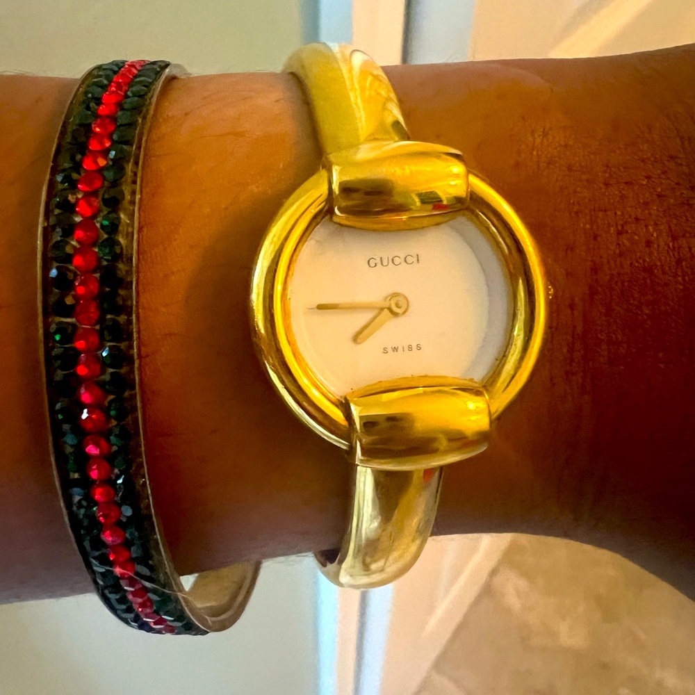 GUCCI Petite S-Steel White Dial Gold Women's Bangle Watch 1400L-0089034.